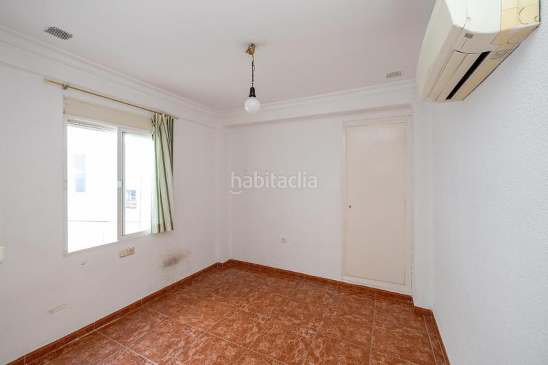 Foto f3700539-c659-4272-9af2-c8abe62b5402. Ático en calle calle parraga piso en venta de tres dormitorios en zona recogidas. en Granada