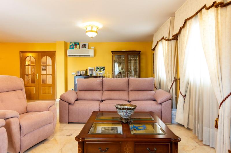 Foto 48ad9182-a26e-451f-8728-f371e98cbfaf. Chalet en calle alonso de contreras 14 gran casa en Motril