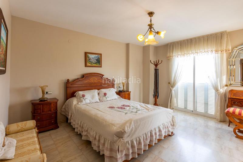 Foto 89e35568-8696-4724-a376-5e6a551b18eb. Chalet en calle alonso de contreras 14 gran casa en Motril