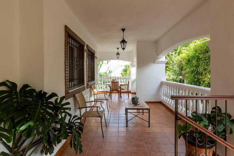 Foto a5762e57-d41d-405c-8b5c-9ce9fbecb0a8. Chalet en calle alonso de contreras 14 gran casa en Motril