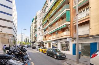 Pis  Calle faisan 5. Venta de piso totalmente reformado y equipado en granada zona ju