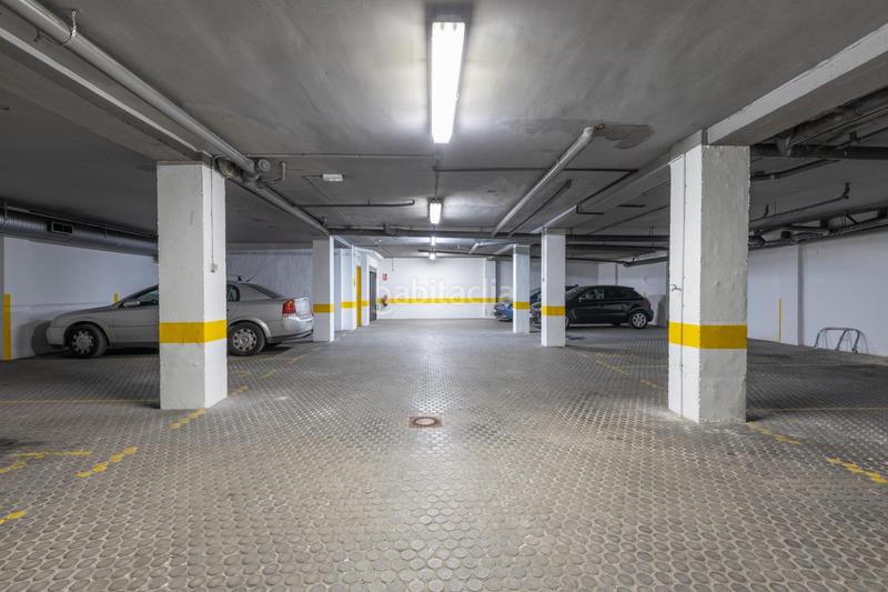 Foto 178cb5a8-ba20-4406-97a2-6e42ab38490e. Posto auto in plaza de tovar in San Matías - Realejo Granada