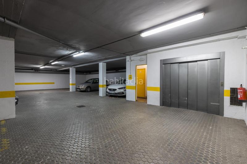 Foto 4faa1bfa-7eff-4298-8464-e941aa531cc9. Posto auto in plaza de tovar in San Matías - Realejo Granada