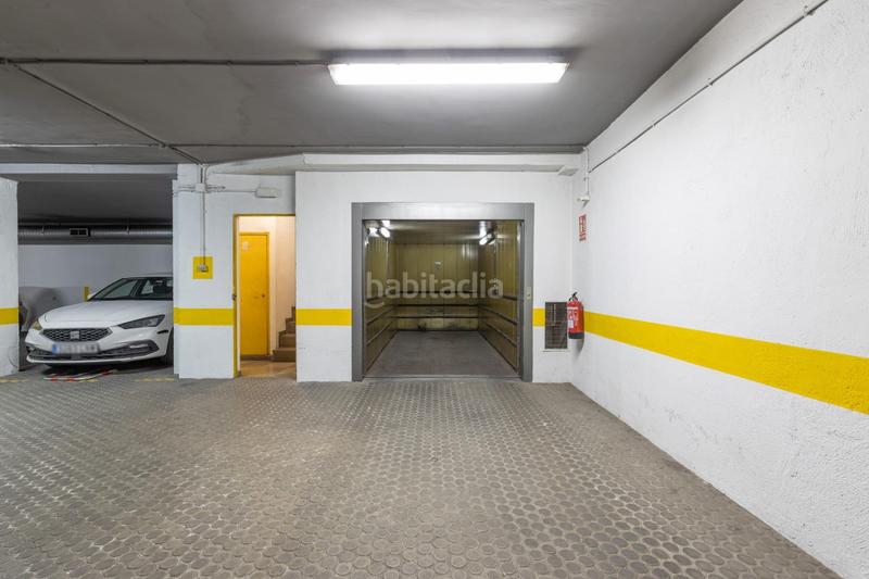 Foto 642fd7a4-ee4b-4447-8e85-7692a586132a. Posto auto in plaza de tovar in San Matías - Realejo Granada