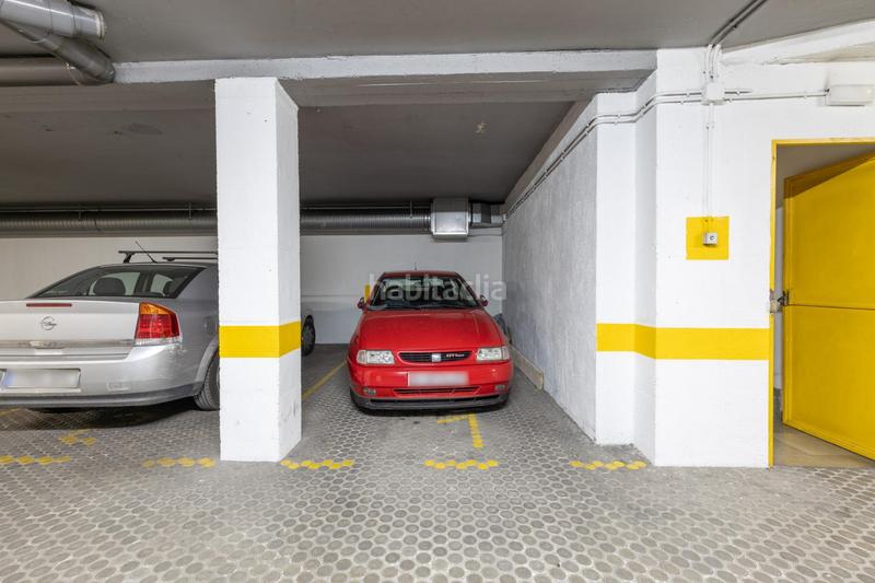 Foto aa6c2d33-503a-42f8-9328-6af26ef167af. Posto auto in plaza de tovar in San Matías - Realejo Granada