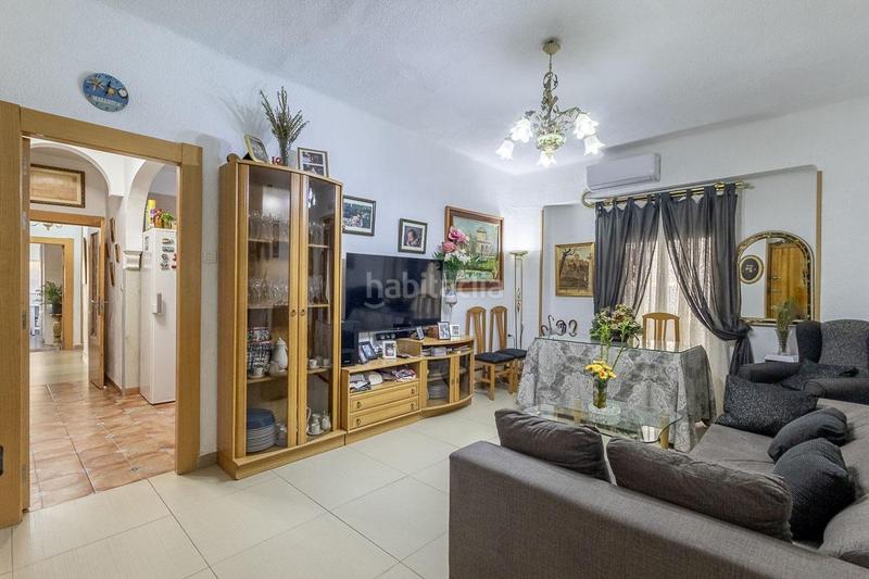 Foto 162e76ce-bf6b-412f-b748-7a12b5b600d8. Flat in calle moncayo 3 in San Matías - Realejo Granada