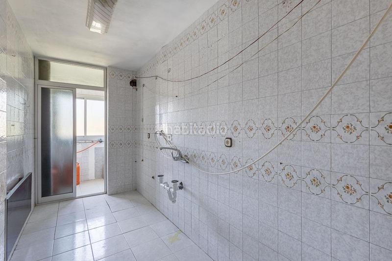 Foto fa6260ce-5692-469f-9021-d2c64857fe89. Flat in calle calle de matilde de torre 20 in parque nueva Granada Granada