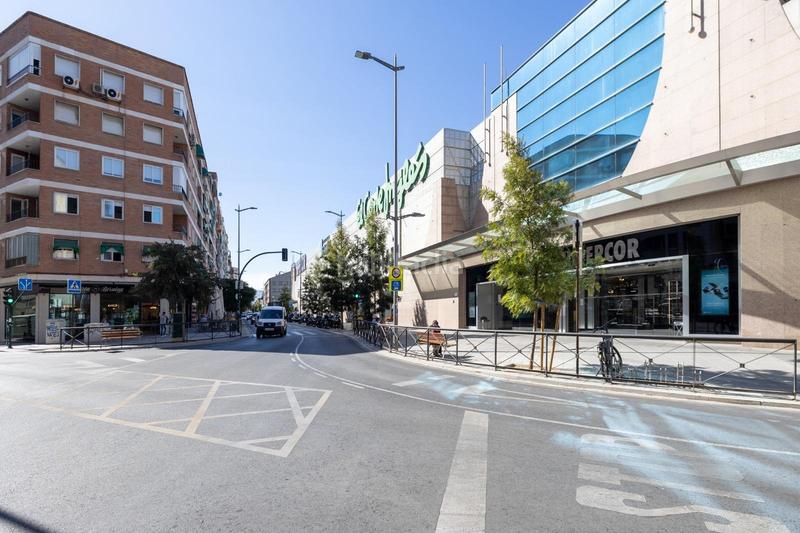 Foto b15e5ffa-1268-401a-b0b3-b6815af02f37. Miete appartement in calle arabial 99 in Camino de Ronda Granada