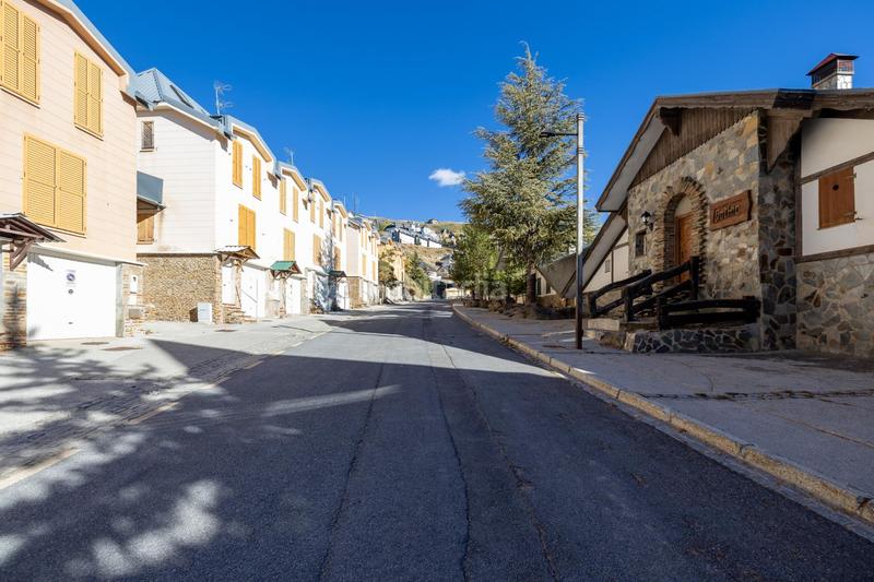 Foto 083422c6-73ca-4165-a0a3-ef0f123e2404. Monolocale in calle solynieve 201 in Zona media Sierra Nevada