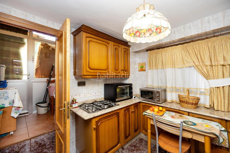 Foto 85b9392a-ae48-4676-a776-c75be010fd77. Reihenhaus in calle de mariana pineda 1 in Lecrín