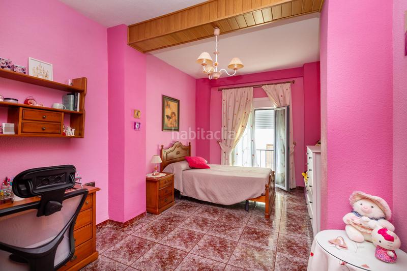 Foto acc44edd-30d1-4944-acbd-74ed5d75bc80. Reihenhaus in calle de mariana pineda 1 in Lecrín