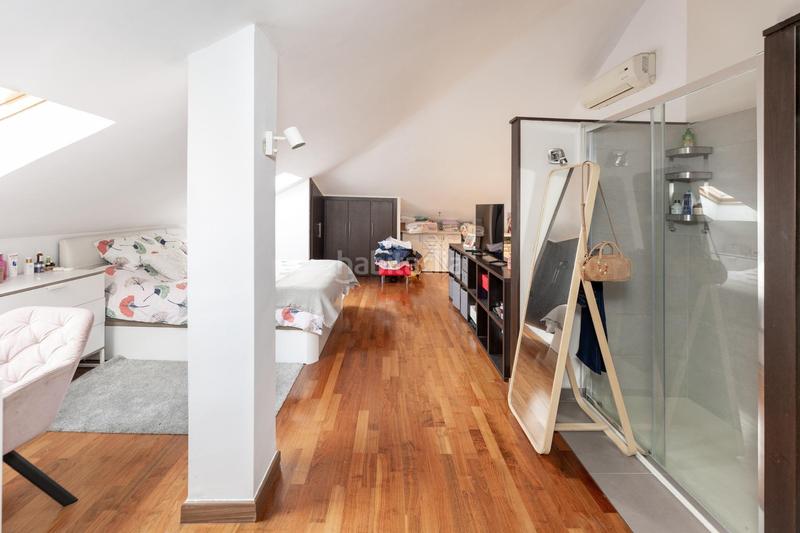 Foto 6537be76-e3ed-4143-b20f-ef1163e1a17a. Duplex in calle del pino 67 in Crta. De la Sierra Granada