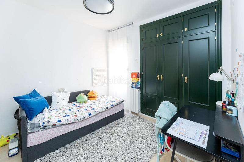 Foto b2357b66-3ef0-479b-bcaf-a9b8778fa44f. Duplex in calle del pino 67 in Crta. De la Sierra Granada