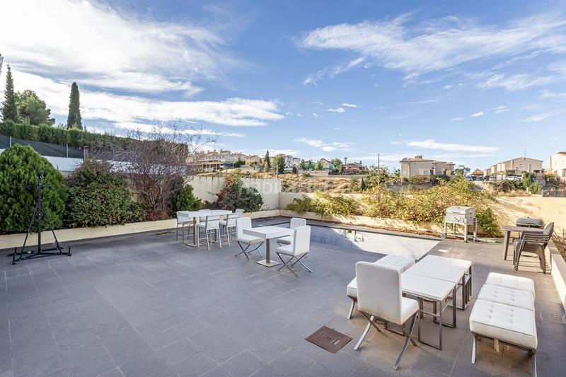 Foto 4323e59e-31ee-48e5-9a9e-3761612ba7ce. Casa in calle cosmos 10 in Barrio de la Vega Monachil