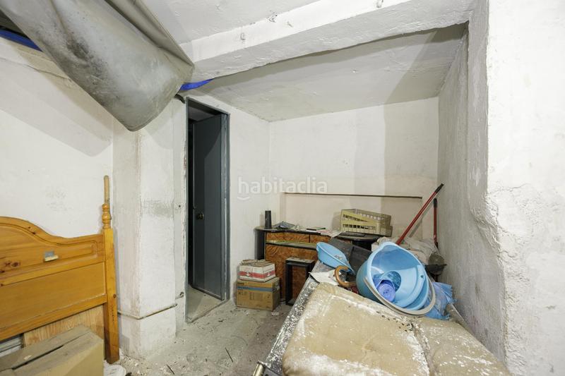 Foto aeb0f6df-6bd5-4211-a993-d53601328ccb. Aparcament cotxe a plaza san isidro 1 a San Ildefonso Granada