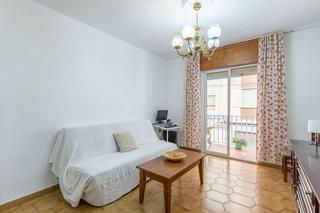 Appartement  Calle san pío x 12. Oportunidad de inversión en el zaidín  piso con gran potencial