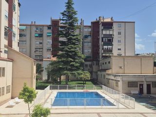 Alquiler Piso en Calle avenida del mediterraneo 9. Piso con 3 dormitorios,2baños.cochera.urbanización privada con p