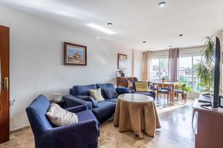 Planta baixa  Calle calle casería 11. Piso de 3 habitaciones en huétor vega con plaza de garaje.