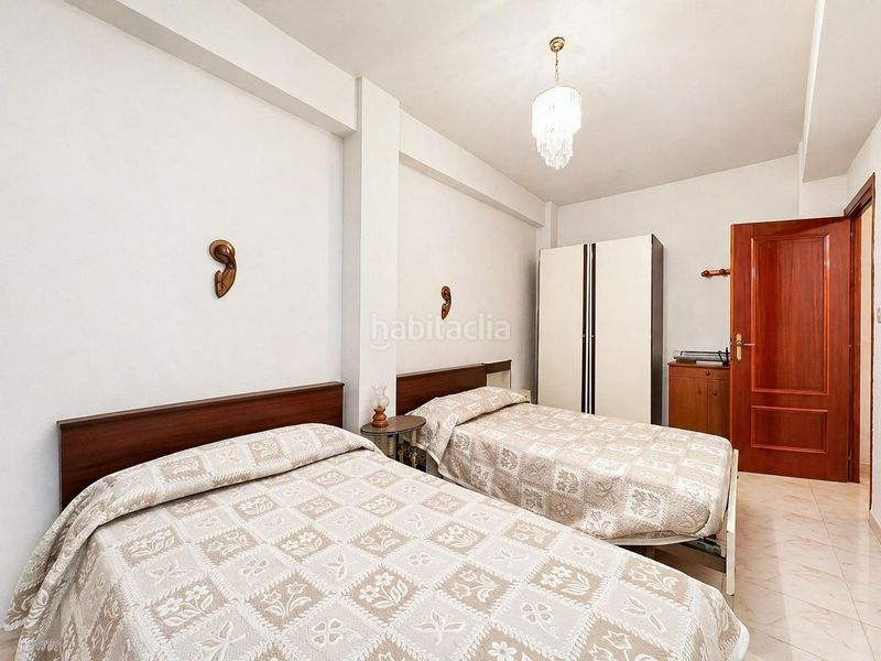 Foto b8a09e99-2890-40e0-b7c0-d5d4be4fa451. Casa amb calefacció aparcament a Baza