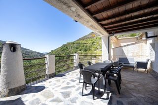 Flat  Calle calle cardales 15. Apartamento rural con espectacular terraza y jacuzzi con vistas