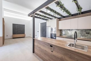 Planta baixa  Avenida de america 45. Vivir a un paso de todo