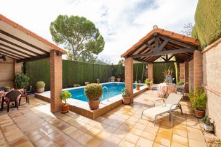 Casa a schiera  Calle mimbres ur.monteluz 53. Vivienda pareada en monteluz