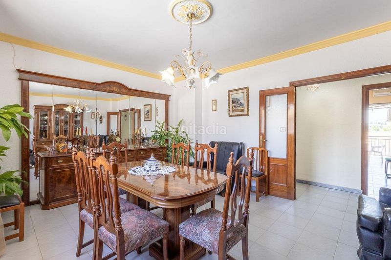 Foto 534ebe92-9e48-463d-b7ab-7a237edefaec. Casa amb aparcament a Láchar