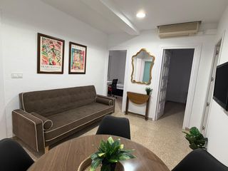 Alquiler Piso en Calle calle ángel 24. Piso de 4 dormitorios recién reformado junto palacio de los pato