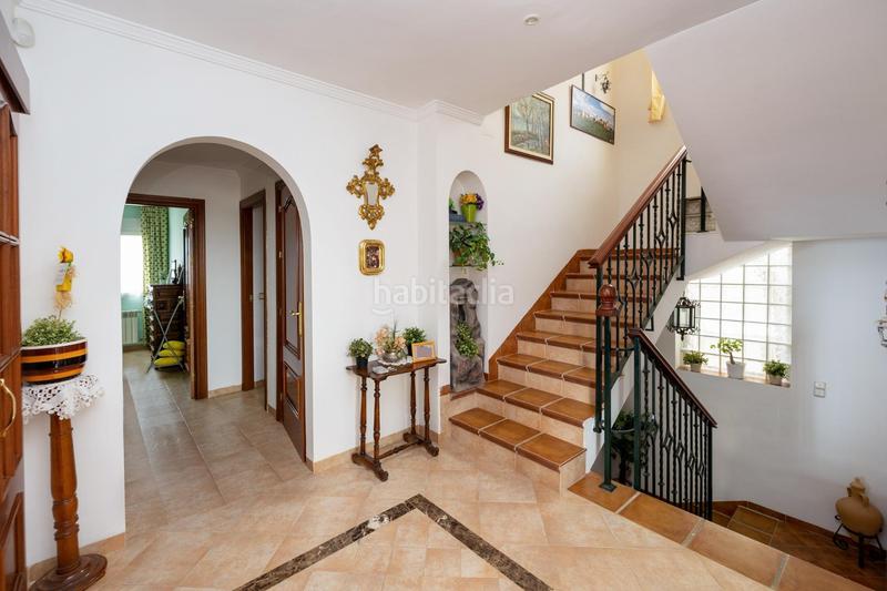 Foto f267ff85-7d24-4b8d-8601-b86a2cf3dce6. Chalet en calle el tejo 19 en Barrio de la Vega Monachil