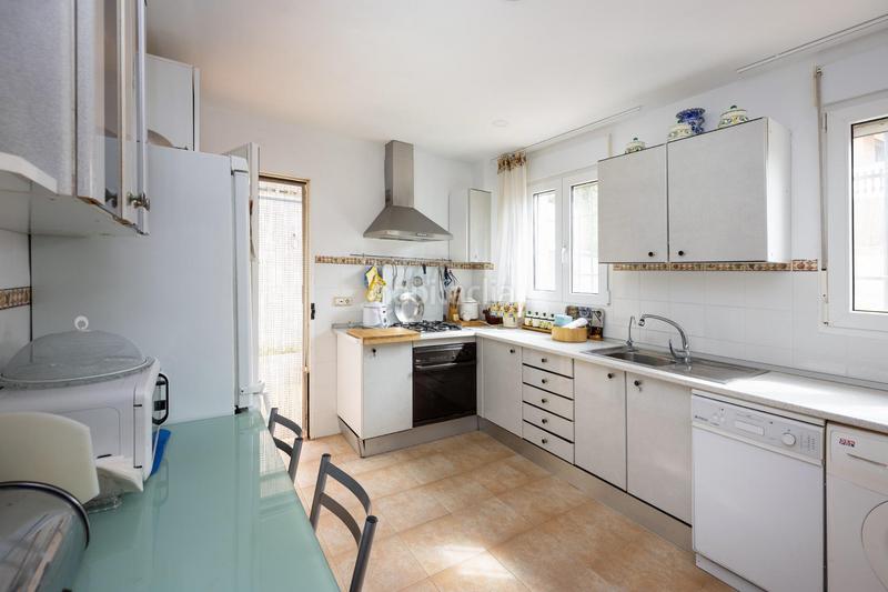Foto b29b8141-79e3-45ee-beb1-3f4108d91e70. Chalet in calle el tejo 19 in Barrio de la Vega Monachil