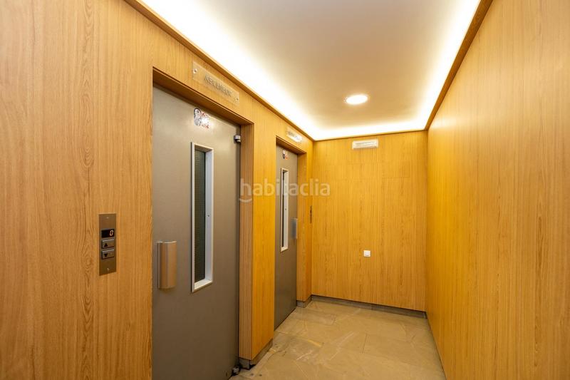 Foto a38ef5e7-7318-411a-8ea5-3cb2b3d2c1b1. Piso en avenida de la constitucion 18 piso de lujo en avenida constitución en Granada