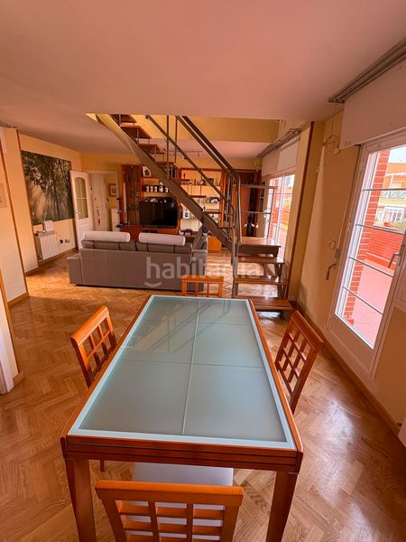 Foto 19c9890f-5807-4fec-bc4b-77900b9ad548. Rent duplex with heating parking in Valdeacederas Madrid