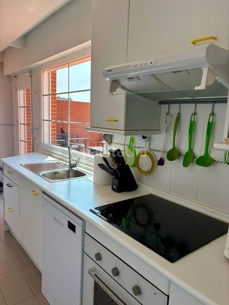 Foto 24b7af6f-dff2-4c0d-92c4-2d0d8a7e3ed3. Rent duplex with heating parking in Valdeacederas Madrid