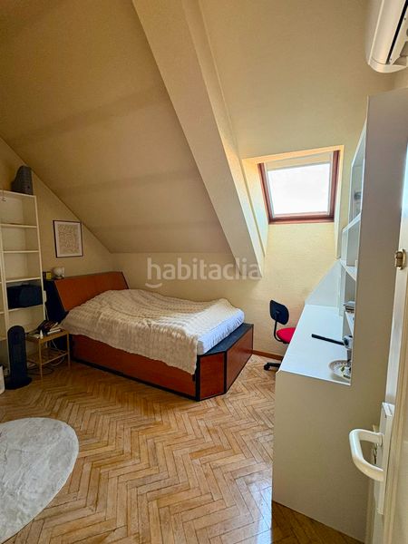 Foto 39e8f097-9b91-4501-be7f-2f2dd98a0aed. Rent duplex with heating parking in Valdeacederas Madrid