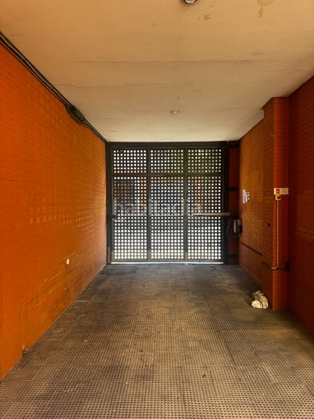 Foto 41839cdc-ee25-44ec-8869-bcb7f982355c. Rent duplex with heating parking in Valdeacederas Madrid