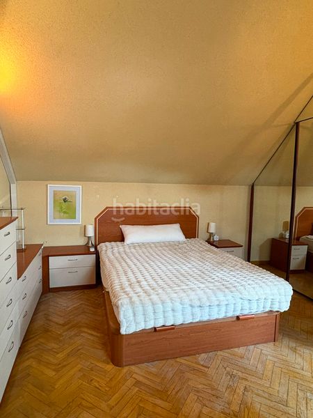 Foto 6841aa93-0201-40fc-b9ac-0af2f8b7ba72. Rent duplex with heating parking in Valdeacederas Madrid