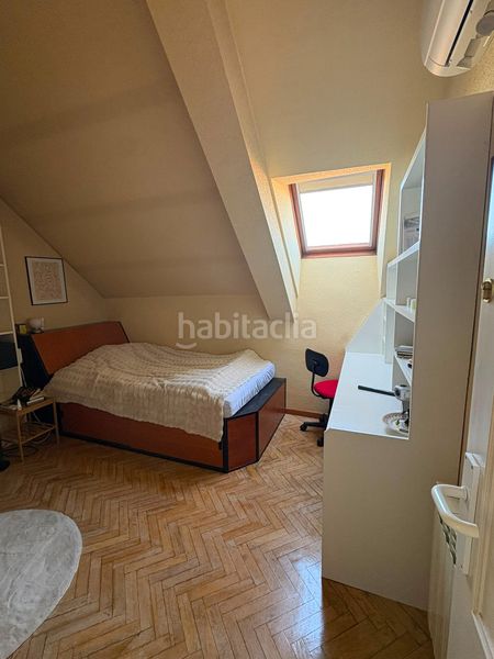 Foto 6f24608d-6f9b-4f38-bbe4-e9a3cf825d0b. Rent duplex with heating parking in Valdeacederas Madrid