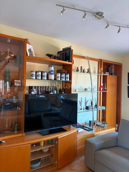 Foto 8920e714-5410-42b4-b151-f2a0d8287143. Rent duplex with heating parking in Valdeacederas Madrid