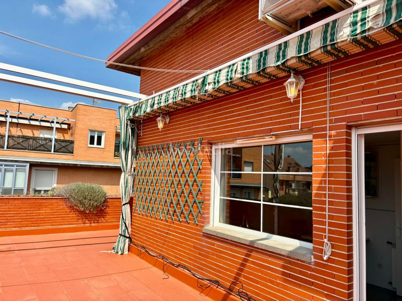 Foto ad97f888-416a-4f22-94c6-ed73d66f24b5. Rent duplex with heating parking in Valdeacederas Madrid