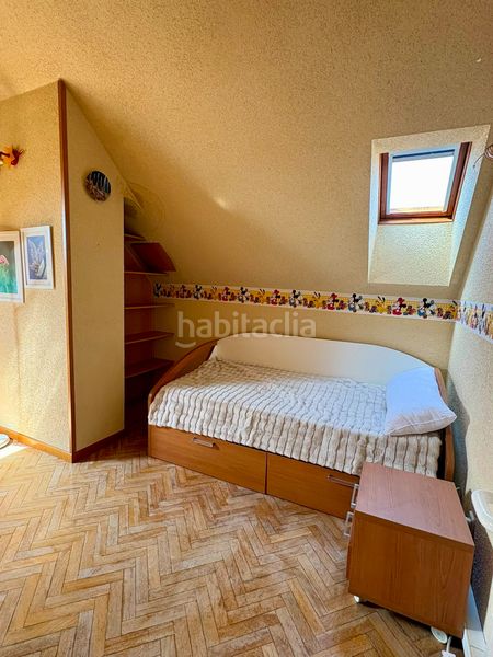 Foto c292d044-71d9-49cd-9bed-13ec7157f9e4. Rent duplex with heating parking in Valdeacederas Madrid