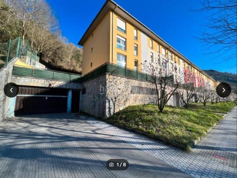 Foto df9c0717-bbd1-400b-b702-96d22dd83652. Alquiler parking coche se alquilan plazas de garaje en Lasarte - Oria