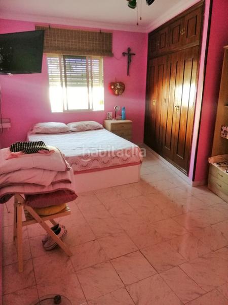 Foto d9569b50-c5a5-4c95-87d3-c2eccc97a922. Maison avec parking dans Centro Utrera