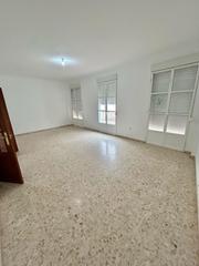 Appartement à Salesianos. Se vende piso independiente