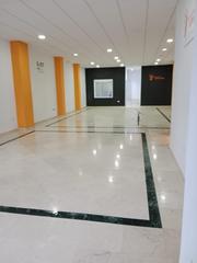 Lloguer Local Comercial a Centro. Se alquila local comercial