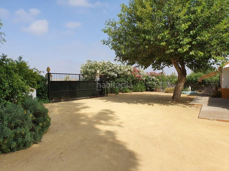 Foto 6ab62357-cb3b-4c52-833e-8e0191f3ed03. Finca rústica a Centro Utrera