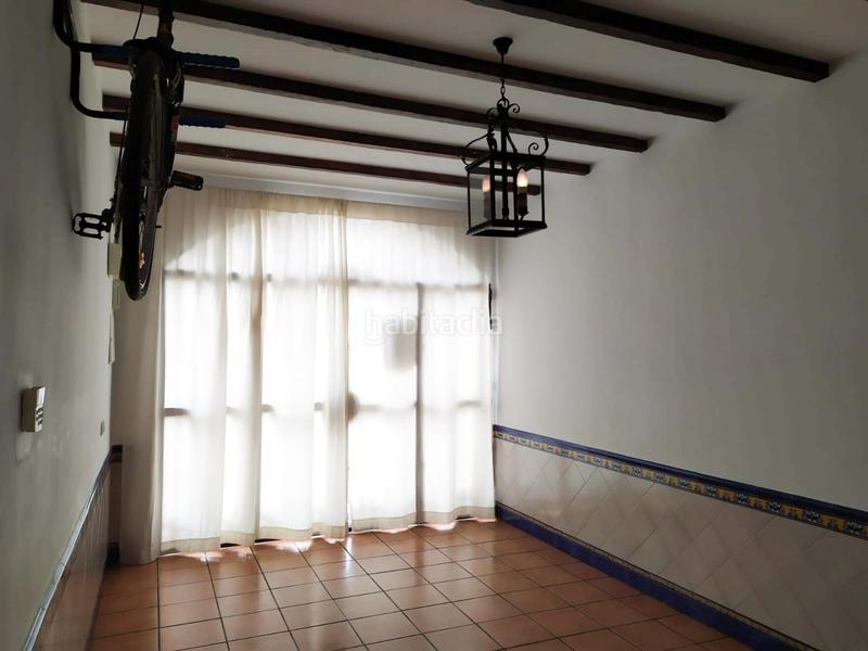 Foto b99d5410-d7f1-41fd-a2e3-1ef7b798921f. Casa amb aparcament piscina a Salesianos Utrera