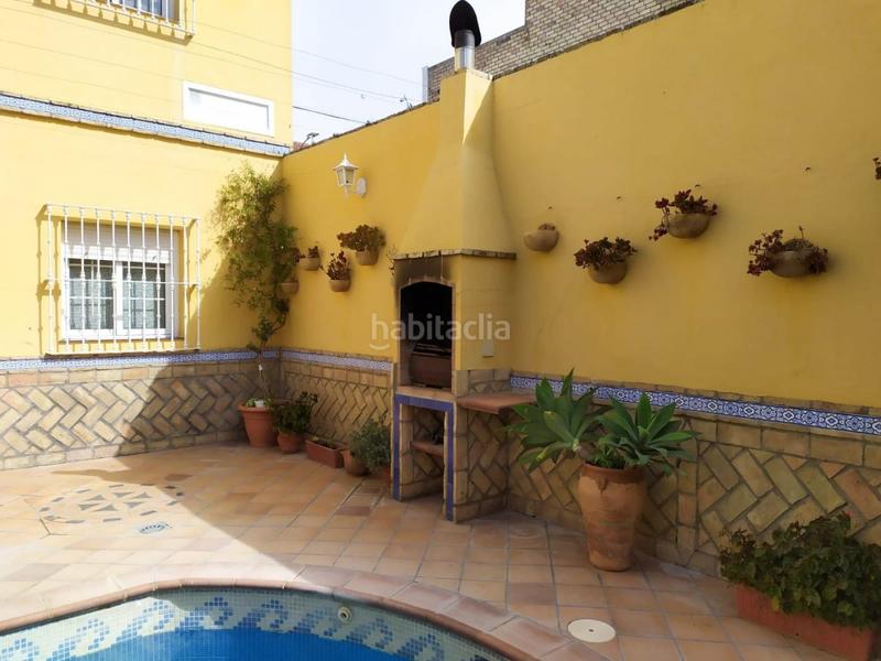 Foto e1601d7e-cece-45a2-b3e4-4cdb9f70394e. Casa amb aparcament piscina a Salesianos Utrera