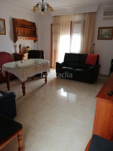 Foto f741d2e1-6e94-4afa-9163-78bcb36a0460. Casa piso independiente nave en Salesianos Utrera