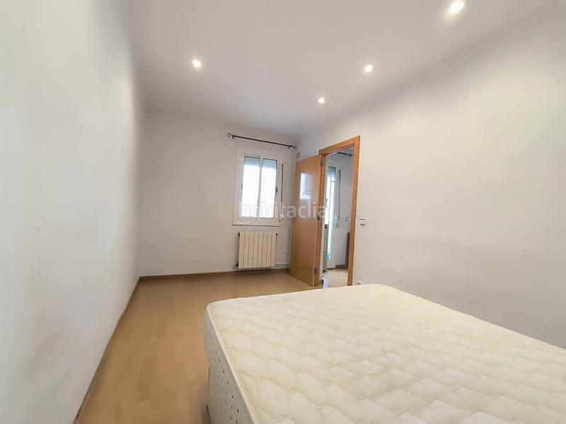 Foto 3f5275bb-eb3f-4c3a-ba1d-a68482983336. Attique avec chauffage dans La Gavarra Cornellà de Llobregat