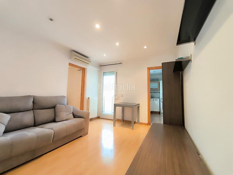 Foto f5a8dbe5-c049-4d03-add4-7488e1fa1d94. Attique avec chauffage dans La Gavarra Cornellà de Llobregat